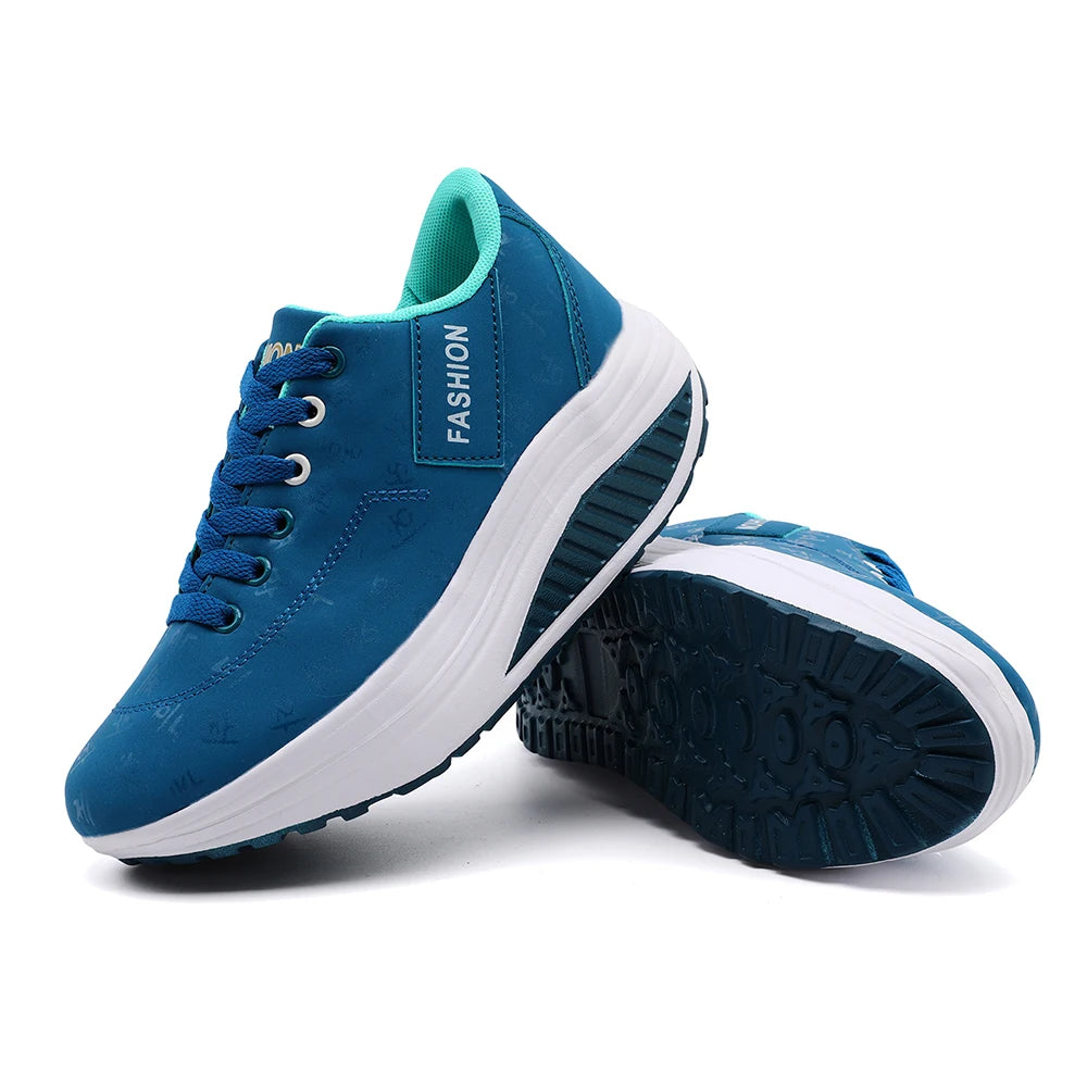 Zapatillas con Suela Wedge y Cordones